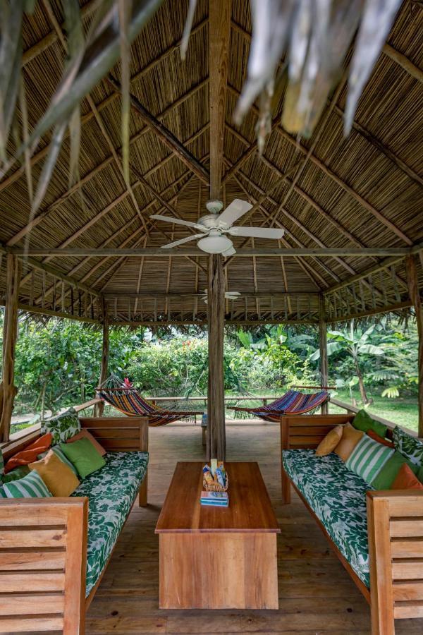 Hotel The Hummingbird Bocas del Toro Exterior foto